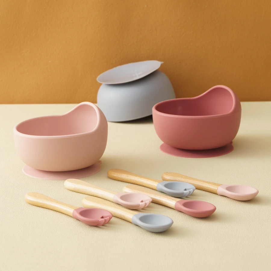 3Pcs Silicone Baby Feeding Bowl Set Baby Learning Dishes Suction Bowl Set Wood Spoon Fork Children Tableware Baby Stuff - Imagen 3