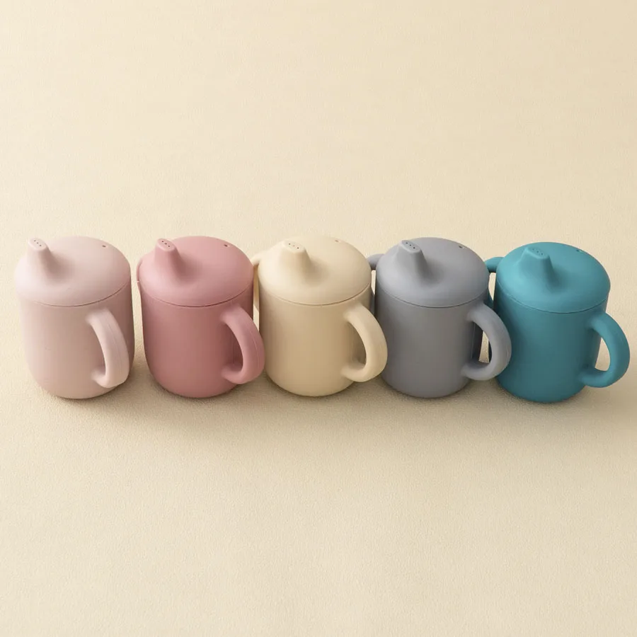1PCS Baby Feeding Silicone Cups For Infants And Young Children Portable Learning Hand Shank Drinking Water Cups Baby Stuff - Imagen 6